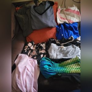 Size small woman's tops bundle